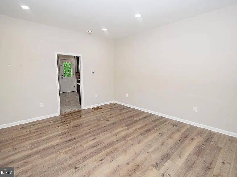 140 Delsea Dr S #1 — Photo 3