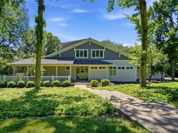 36599 River Oaks Cir, Cumming, IA 50061