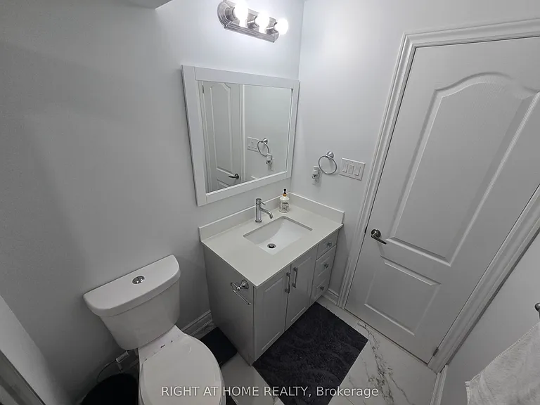 458 Bergamot Ave #BASEMENT — Photo 40