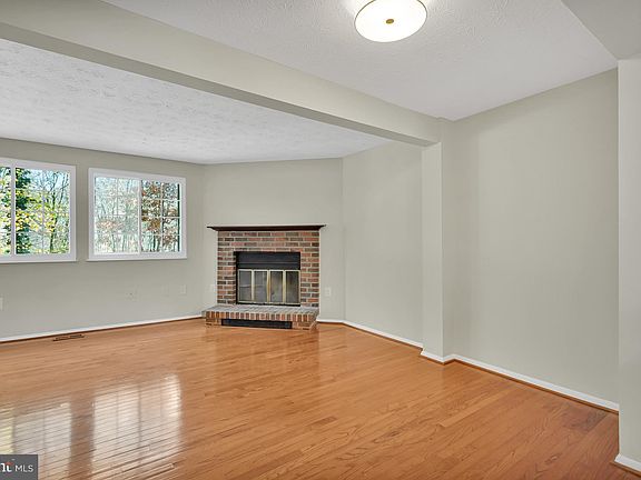 5th image of 13616 Forest Pond Ct