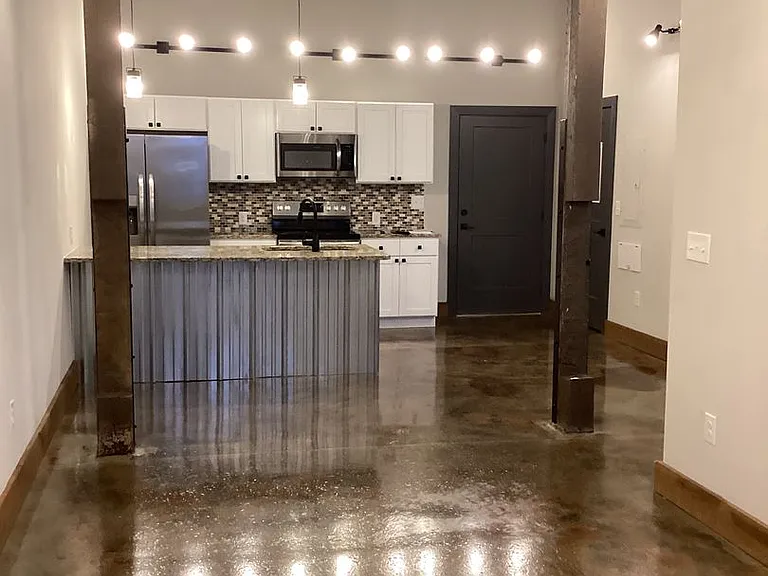 252 N Franklin St #216 — Photo 1