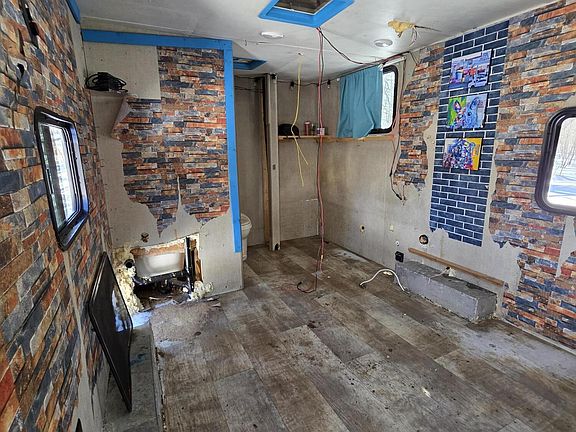 12th image of this home