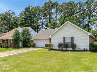 491 Riverbend Dr, Byram, MS 39272