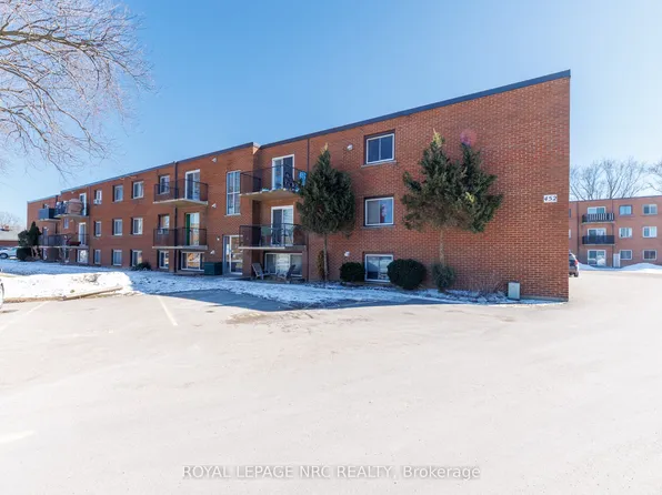 452 Carlton St #36, Saint Catharines, ON L2M 4X1