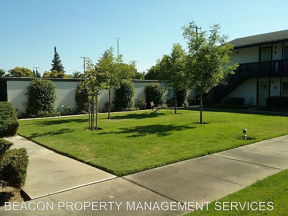 4th image of 350 S Ham Ln APT 14