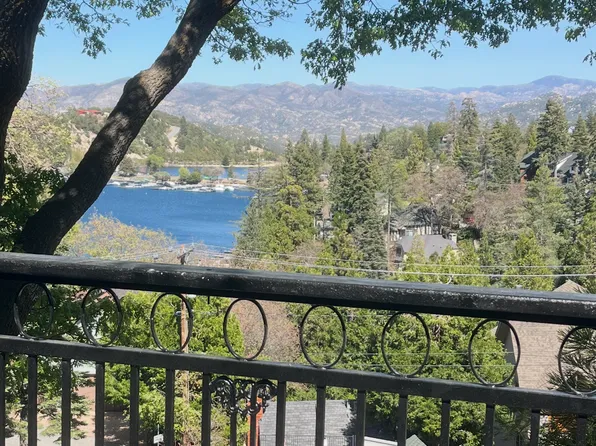 28810 Cedar Dr, Lake Arrowhead, CA 92352