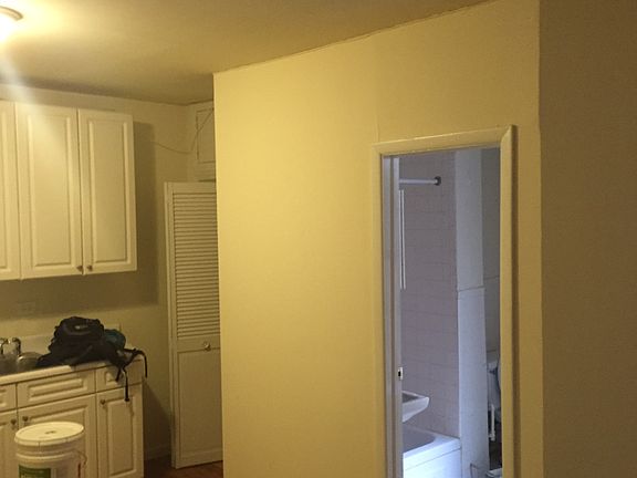 5th image of 308 E 78th St APT 18