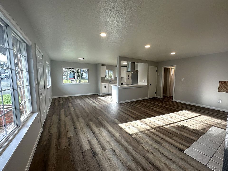 1st image of 3531 Lombard Ave APT 1
