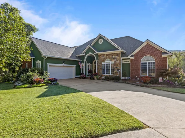 3260 Split Oak Ln, Ooltewah, TN 37363