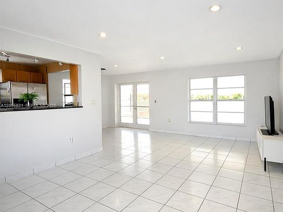 3rd image of 10221 SW 169th St