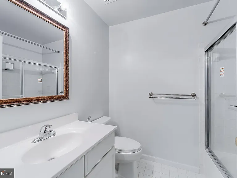 11485 Waterhaven Ct — Photo 37