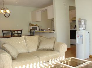 1831 Fuller Rd APT 13, West Des Moines, IA 50265