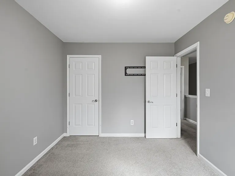156 Haywood Ln — Photo 24