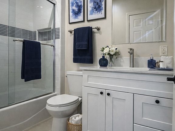 4th image of 1021 Coronado Ave #11