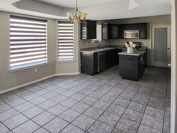 4th image of 3040 Tierra Fresno Dr