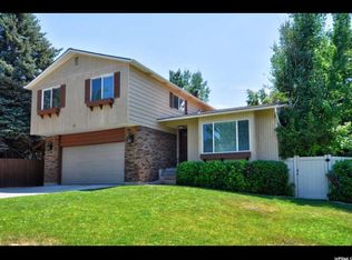 7869 S Oakledge Rd, Cottonwood Heights, UT 84121