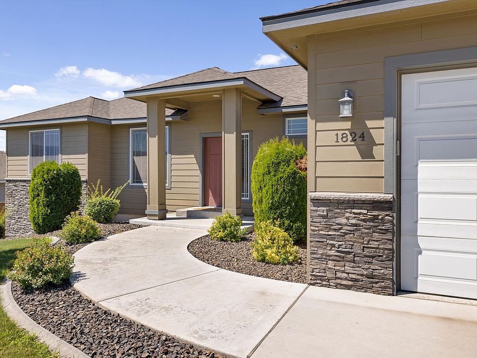 1st image of 1824 Honeysuckle Dr
