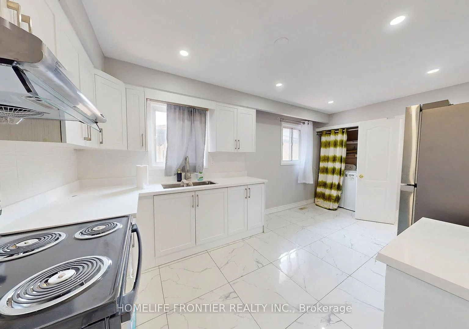 3 bed, $2,650 — Photo 2
