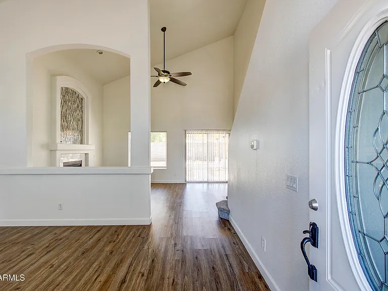 1550 N Sunset Pl — Photo 4