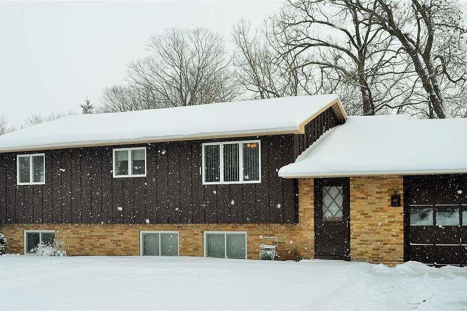 1st image of 502 River Hills Ct