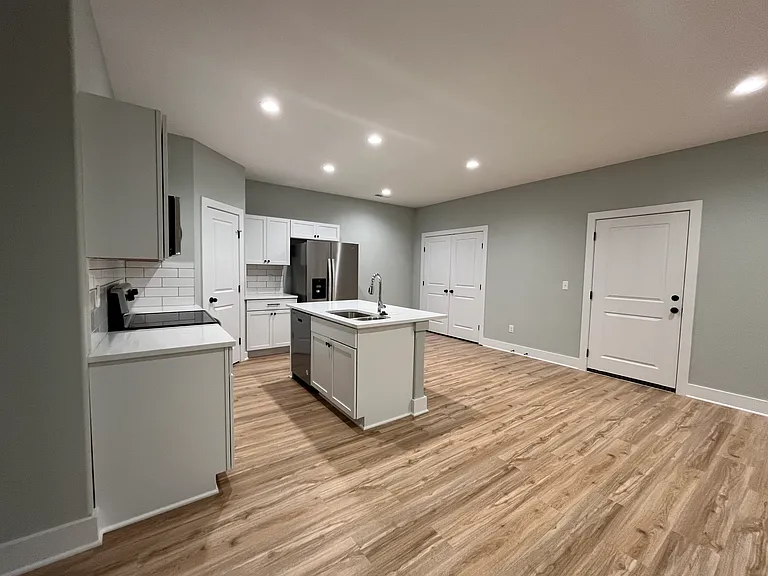 6812 W Kollmeyer St — Photo 12