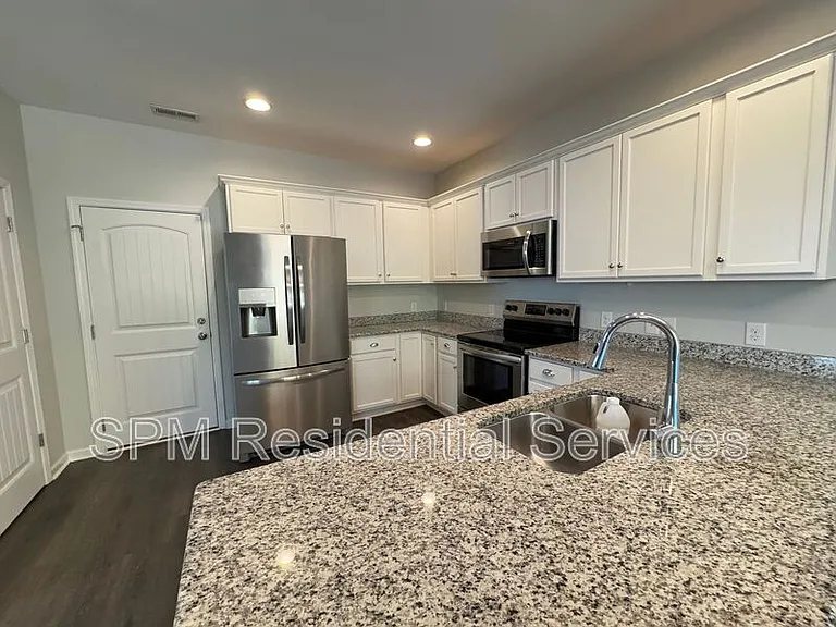 9393 Cassadine Ct NE — Photo 9