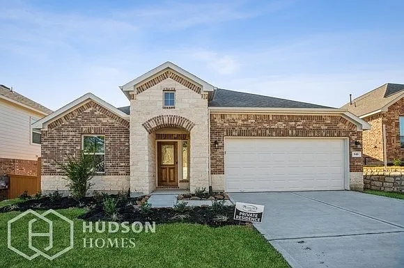 949 Golden Willow Ln