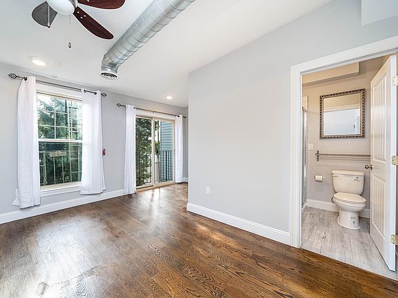 3rd image of 15 Saint Pauls Ave APT 4