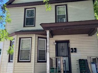 621 Helmholz Ave, Waukegan, IL 60085