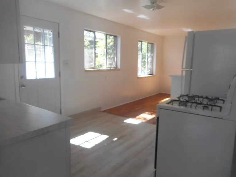 1559 G St — Photo 10