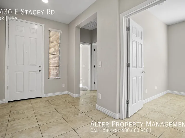 2430 E Stacey Rd — Photo 5