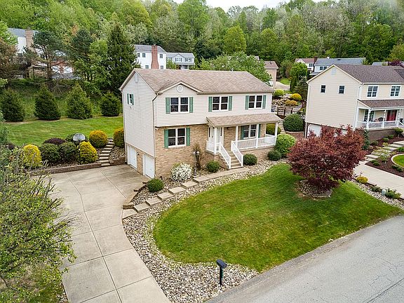 2nd image of 225 Apple Hill Dr