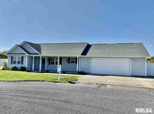 403 Princess Ln, Herrin, IL 62948