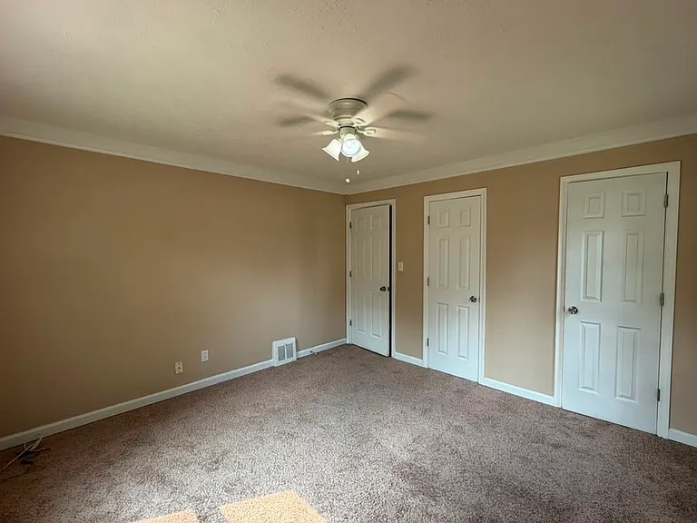 3398 Winsford Rd — Photo 20