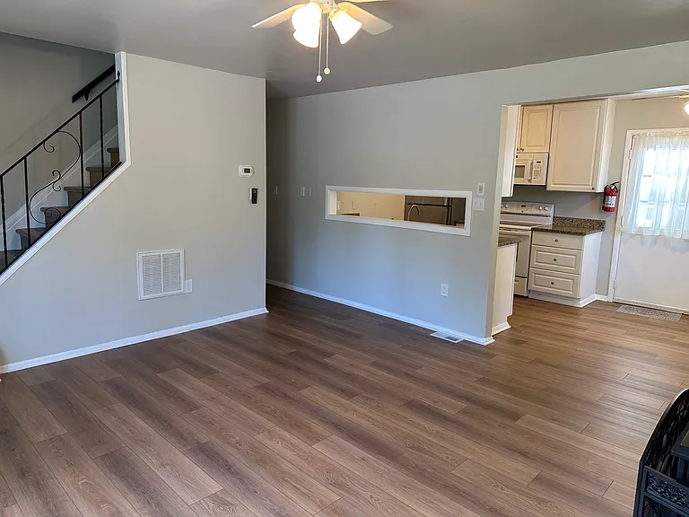 546 Nautilus Dr — Photo 6