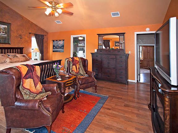 5th image of 419 River Mountain Dr
