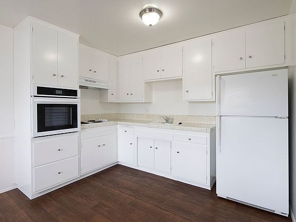 2nd image of 4219 Georgia St #7