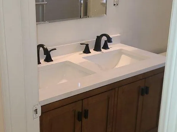 20340 Schoenborn St, Winnetka, CA 91306