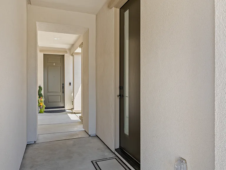 6048 Danwood Dr — Photo 25