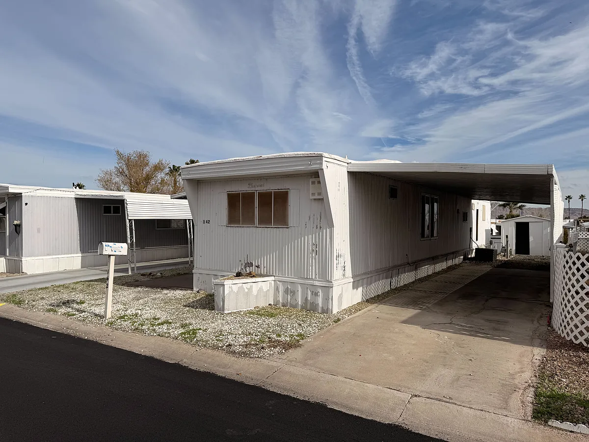 Building Photo - 3601 E Wyoming Ave #142