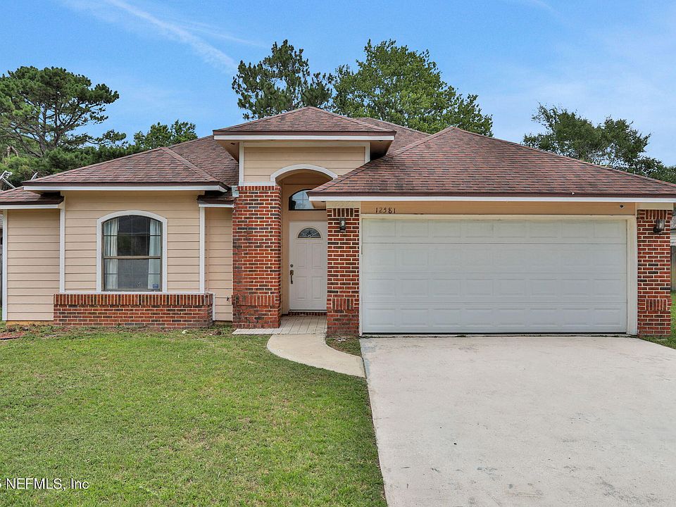 1st image of 12581 HICKORY LAKES Drive S