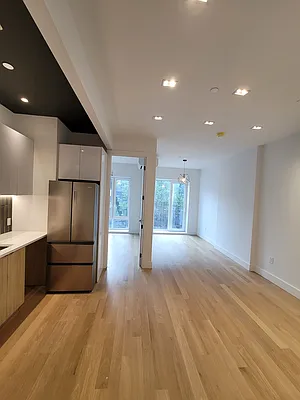 Rented by PL Realty | media 21