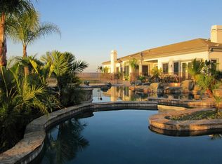 4150 Robby Cir, Corona, CA 92881