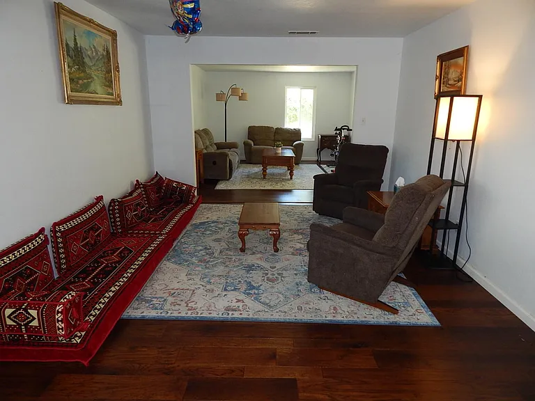 1020 Snyder Dr — Photo 23