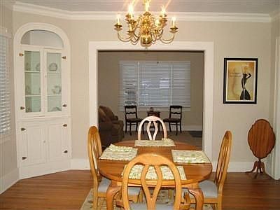 3rd image of 1526 Schantz Ave