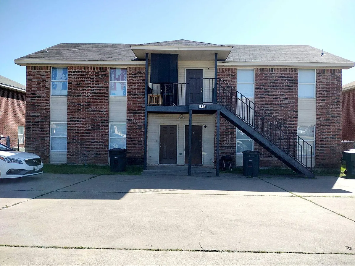 Building Photo - 1504 Windward Dr