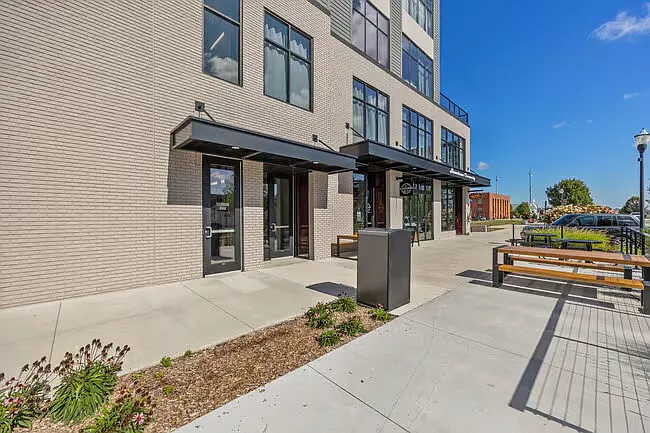 The Leonard Luxury Apartments — Photo 93