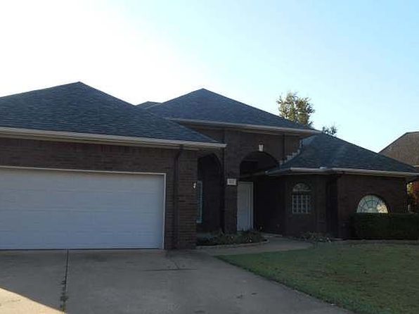 1011 S Stoneridge Dr