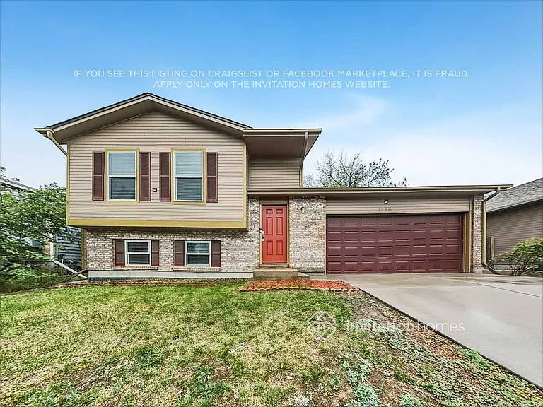 19418 E Purdue Cir — Photo 5