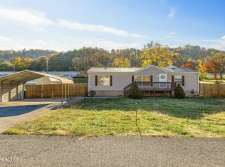 206 Harris St, Clinton, TN 37716